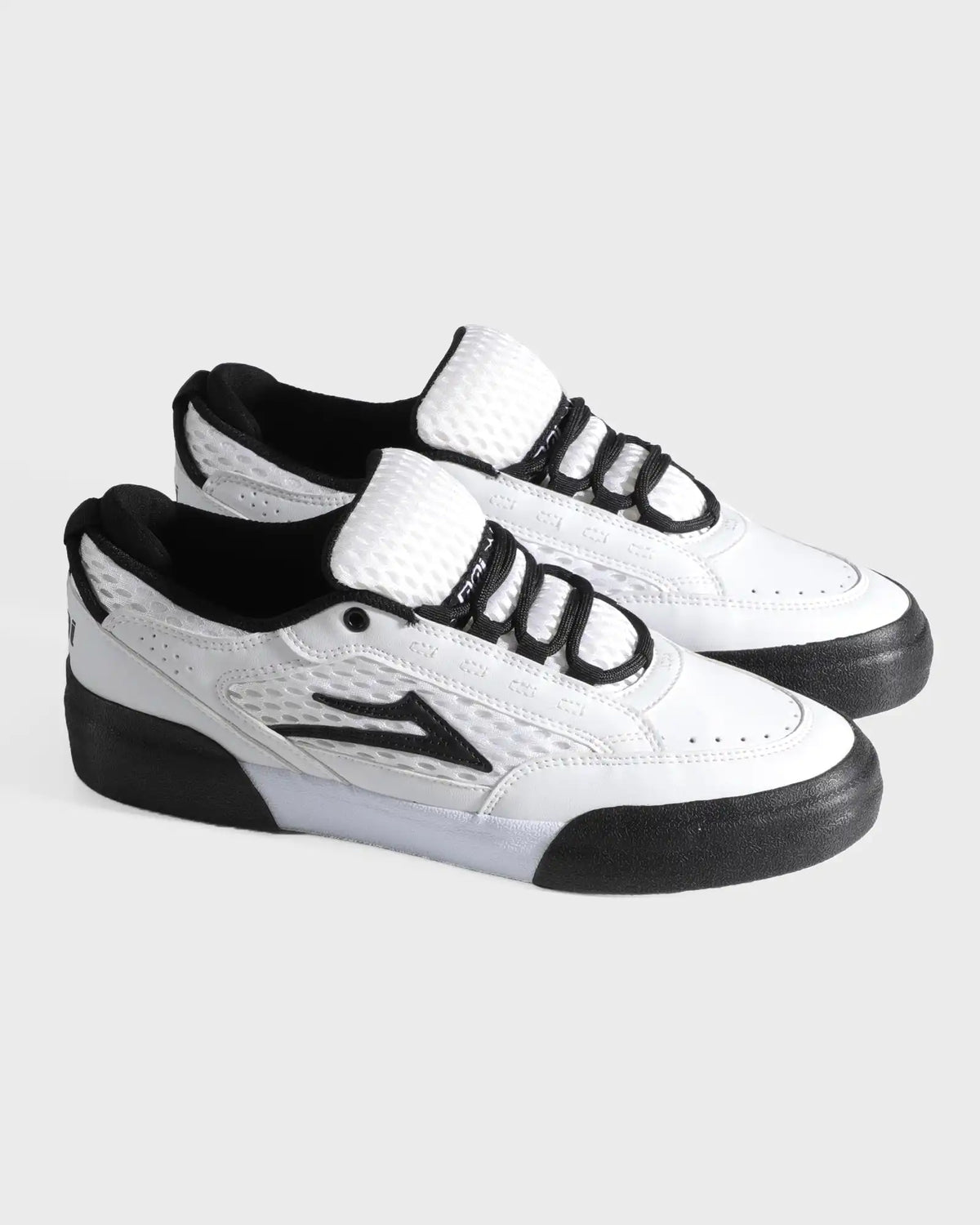 Aran - White Leather Black