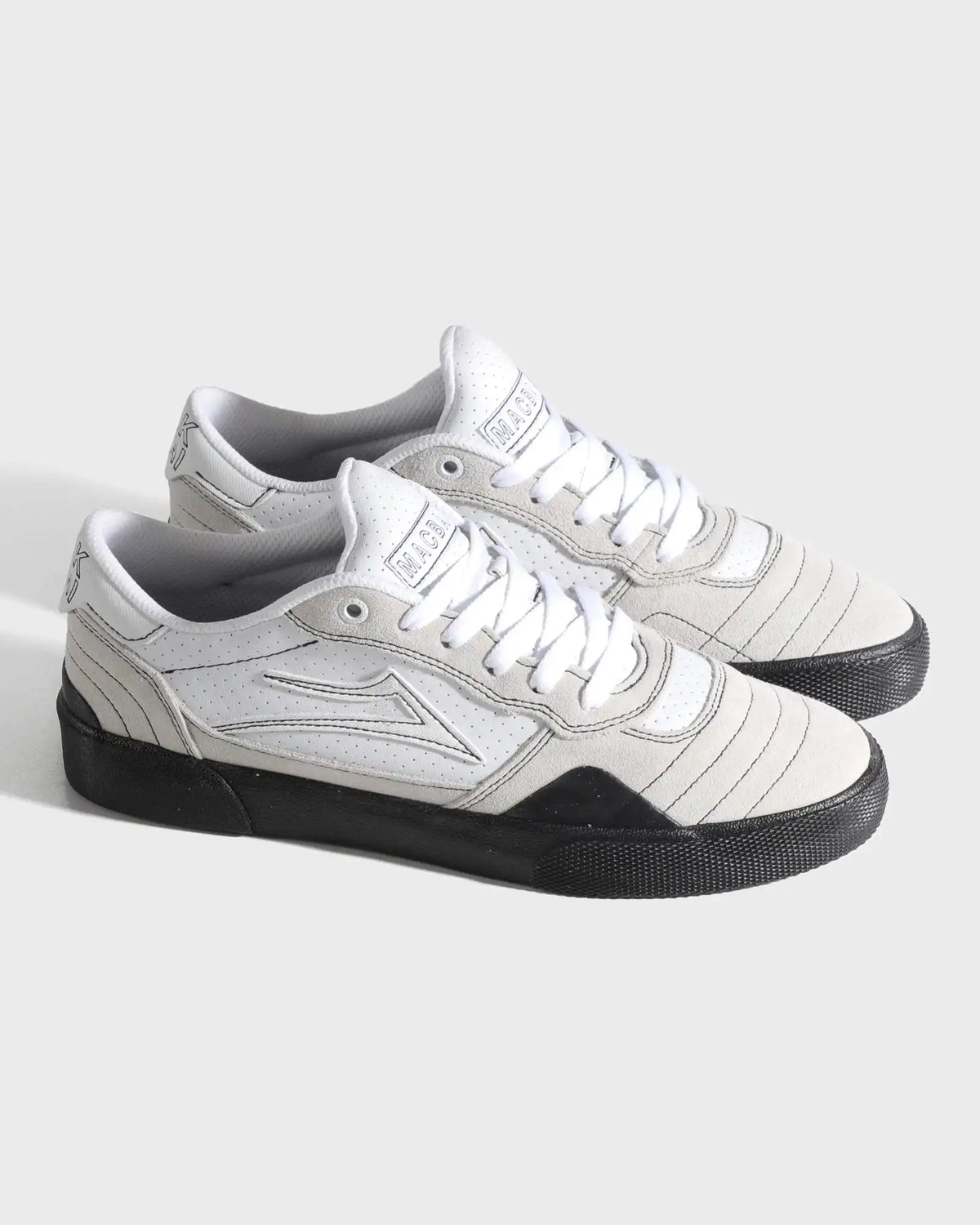 Cambridge - Elite Macbalife Black White