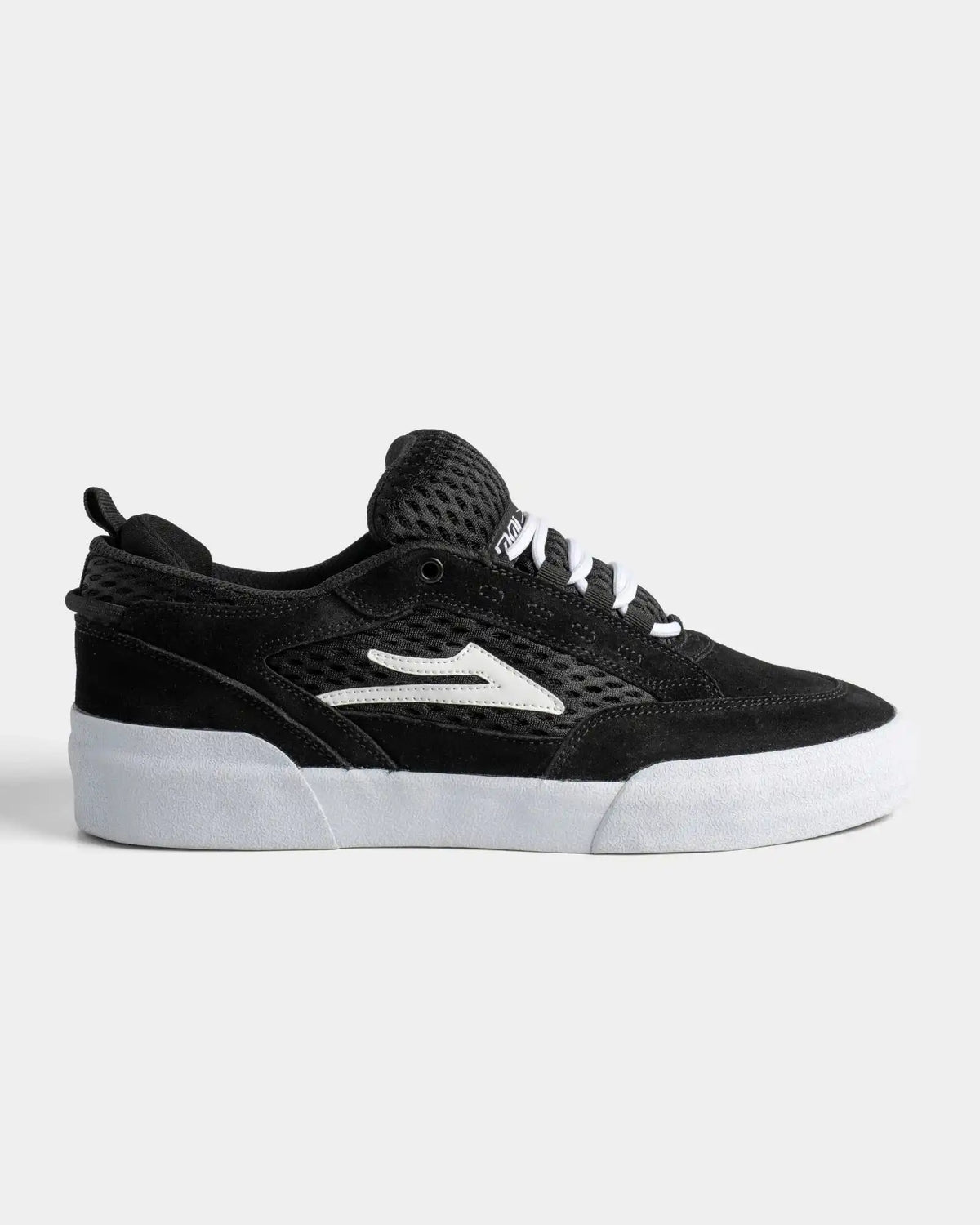 Aran - Black Suede White