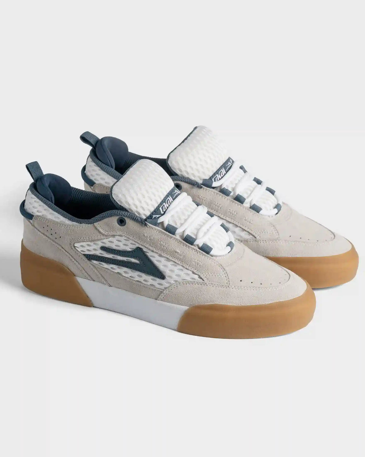 Aran - White Suede Blue Gum